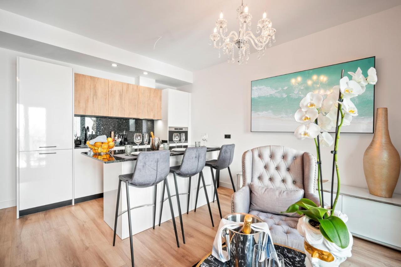 Puerto Banus Luxurious Apartment In The Heart Of The Port Marbella Exterior foto